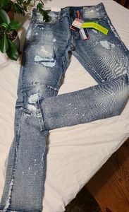 Trendy Distressed Jeans